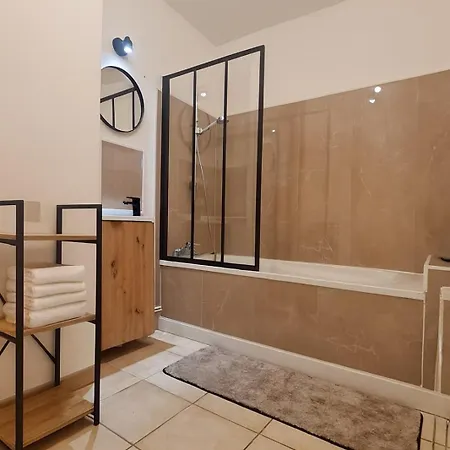 Mini Avec Piscine A Pied Wifi Clim Dans *